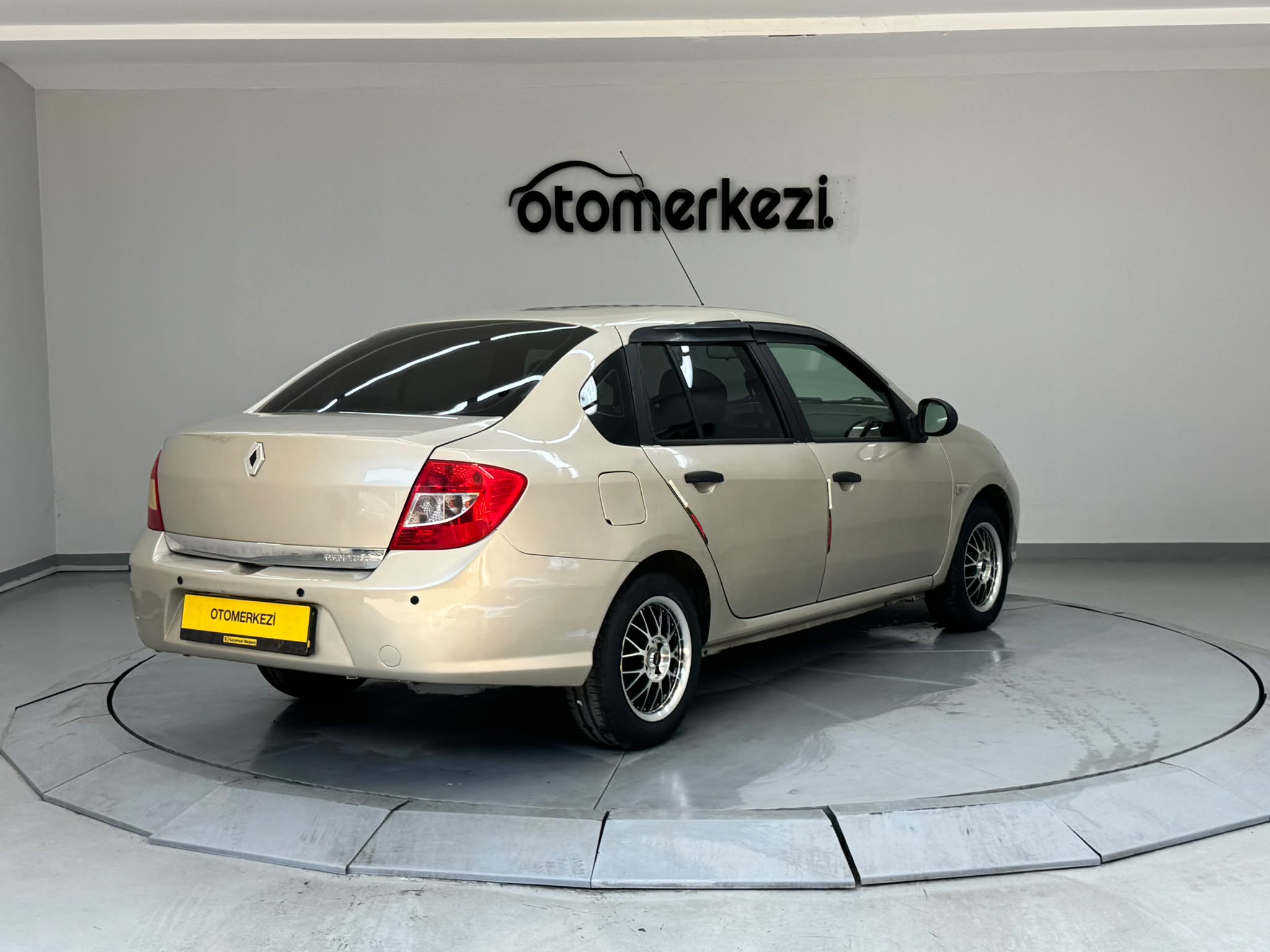 RENAULT SYMBOL 14